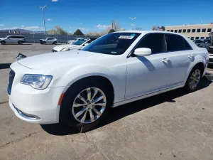 2016 CHRYSLER 300