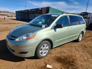2009 TOYOTA SIENNA