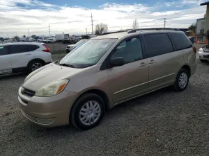 2005 TOYOTA SIENNA