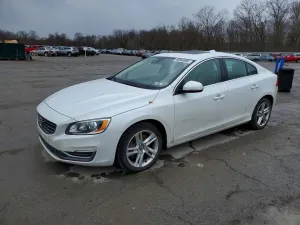 2015 VOLVO S60