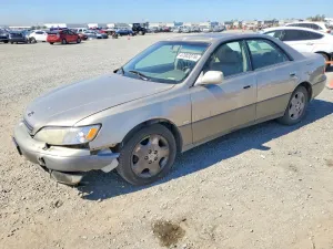 2000 LEXUS ES250
