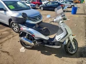 2009 PIAGGIO SCOOTER