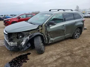 2016 TOYOTA HIGHLANDER