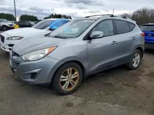 2011 HYUNDAI TUCSON