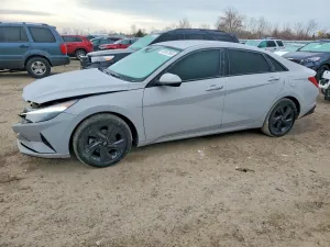 2022 HYUNDAI ELANTRA
