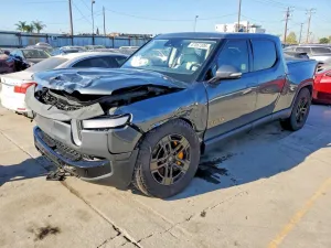 2023 RIVIAN RIT