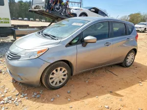 2015 NISSAN VERSA