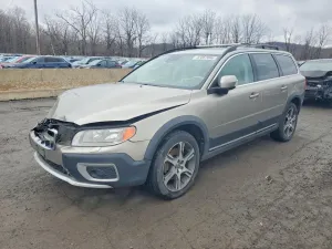 2012 VOLVO XC70