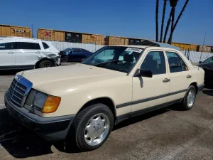 MERCEDES-BENZ 300-CLASS