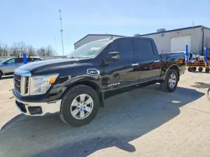 2017 NISSAN TITAN
