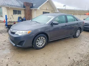 2013 TOYOTA CAMRY