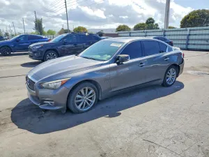 2015 INFINITI Q50