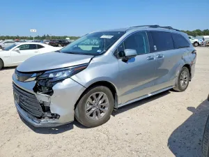 2023 TOYOTA SIENNA