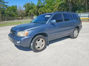 2004 TOYOTA HIGHLANDER