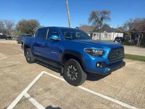 2017 TOYOTA TACOMA