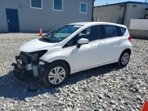 2017 NISSAN VERSA
