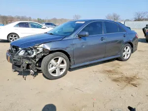 2010 TOYOTA CAMRY