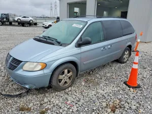 2005 DODGE CARAVAN