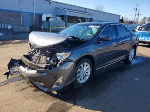 2012 TOYOTA CAMRY SOLA