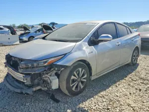 2017 TOYOTA PRIUS