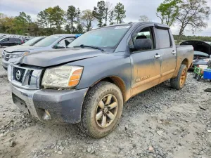 2014 NISSAN TITAN