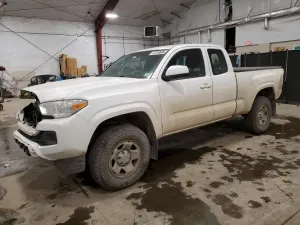 2016 TOYOTA TACOMA