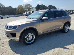 2017 VOLKSWAGEN TOUAREG