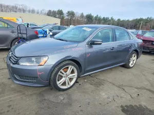2014 VOLKSWAGEN PASSAT