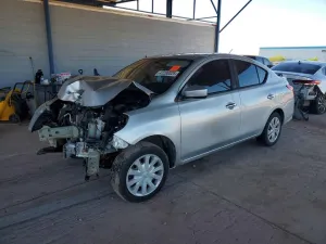2019 NISSAN VERSA