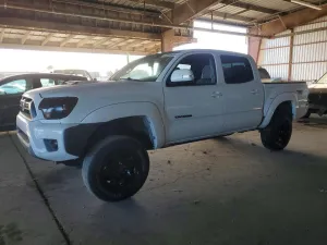 2015 TOYOTA TACOMA