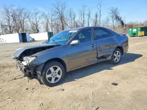 2004 TOYOTA CAMRY