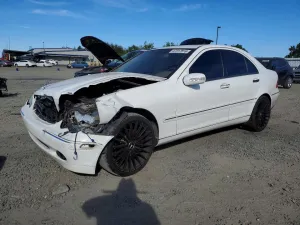 2002 MERCEDES-BENZ C-CLASS