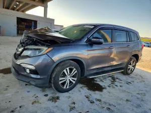 2017 HONDA PILOT