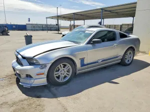 2013 FORD MUSTANG