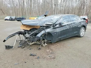 2015 INFINITI Q50