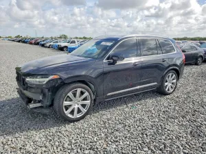 2017 VOLVO XC90