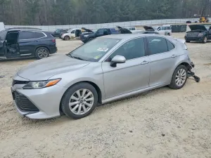 2019 TOYOTA CAMRY