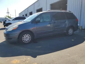 2008 TOYOTA SIENNA