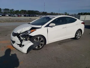 2013 HYUNDAI ELANTRA