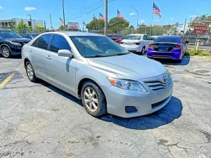 2011 TOYOTA CAMRY