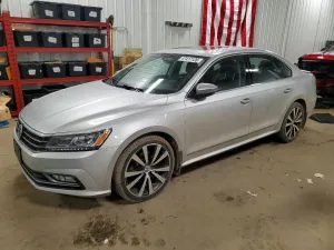 2016 VOLKSWAGEN PASSAT
