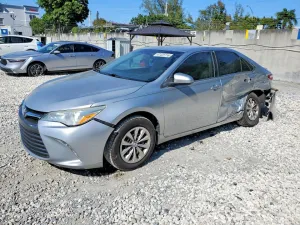 2017 TOYOTA CAMRY