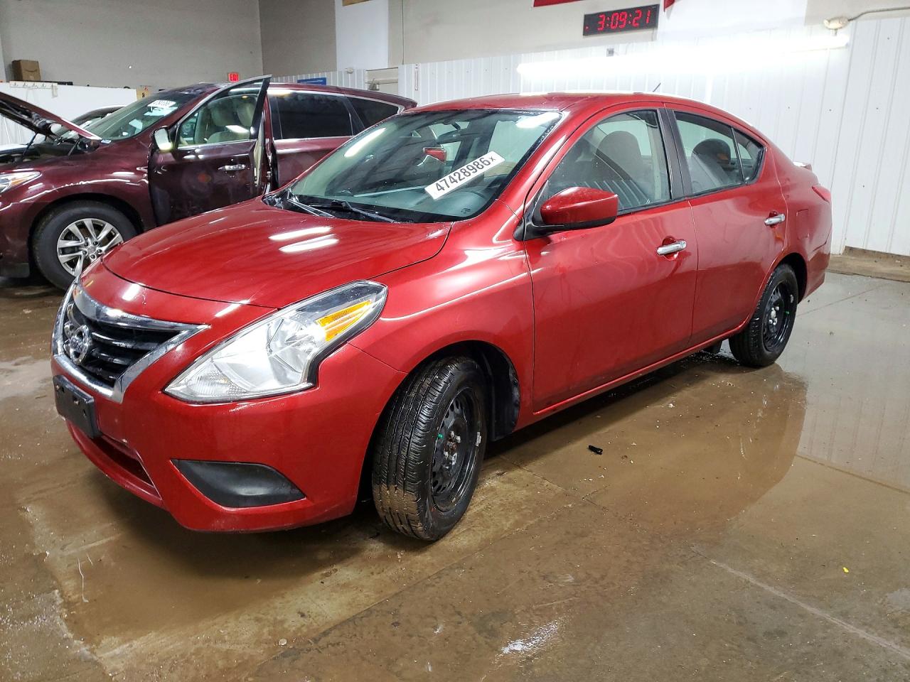 2019 NISSAN VERSA