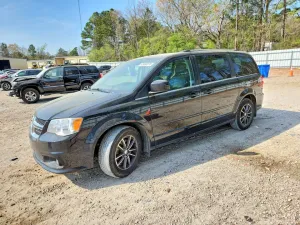 2017 DODGE GRAND CARA