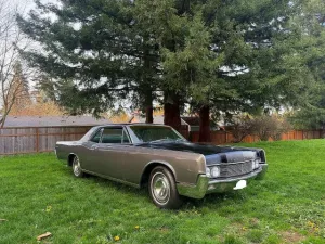 LINCOLN TOWNHOUSE CONTINENTL