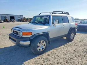 2008 TOYOTA FJ CRUISER