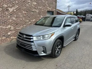 2017 TOYOTA HIGHLANDER