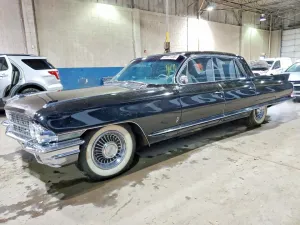 CADILLAC FLEETWOOD