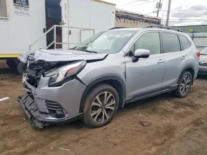 2022 SUBARU FORESTER