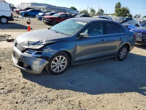 2013 VOLKSWAGEN JETTA